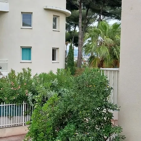 Port De Appartement Hyères
